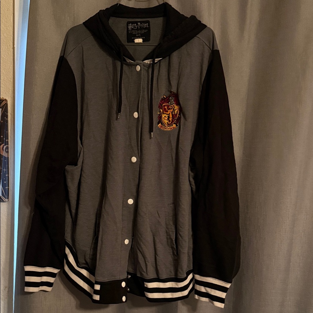 Torrid Gray and Black Sweater with Embroidered Gryffindor Crest